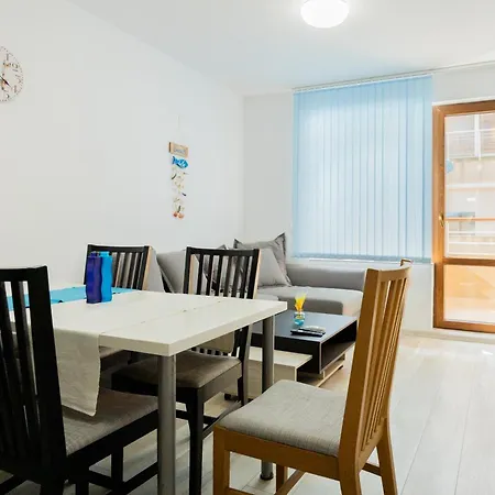 Апартамент Marea 1 *